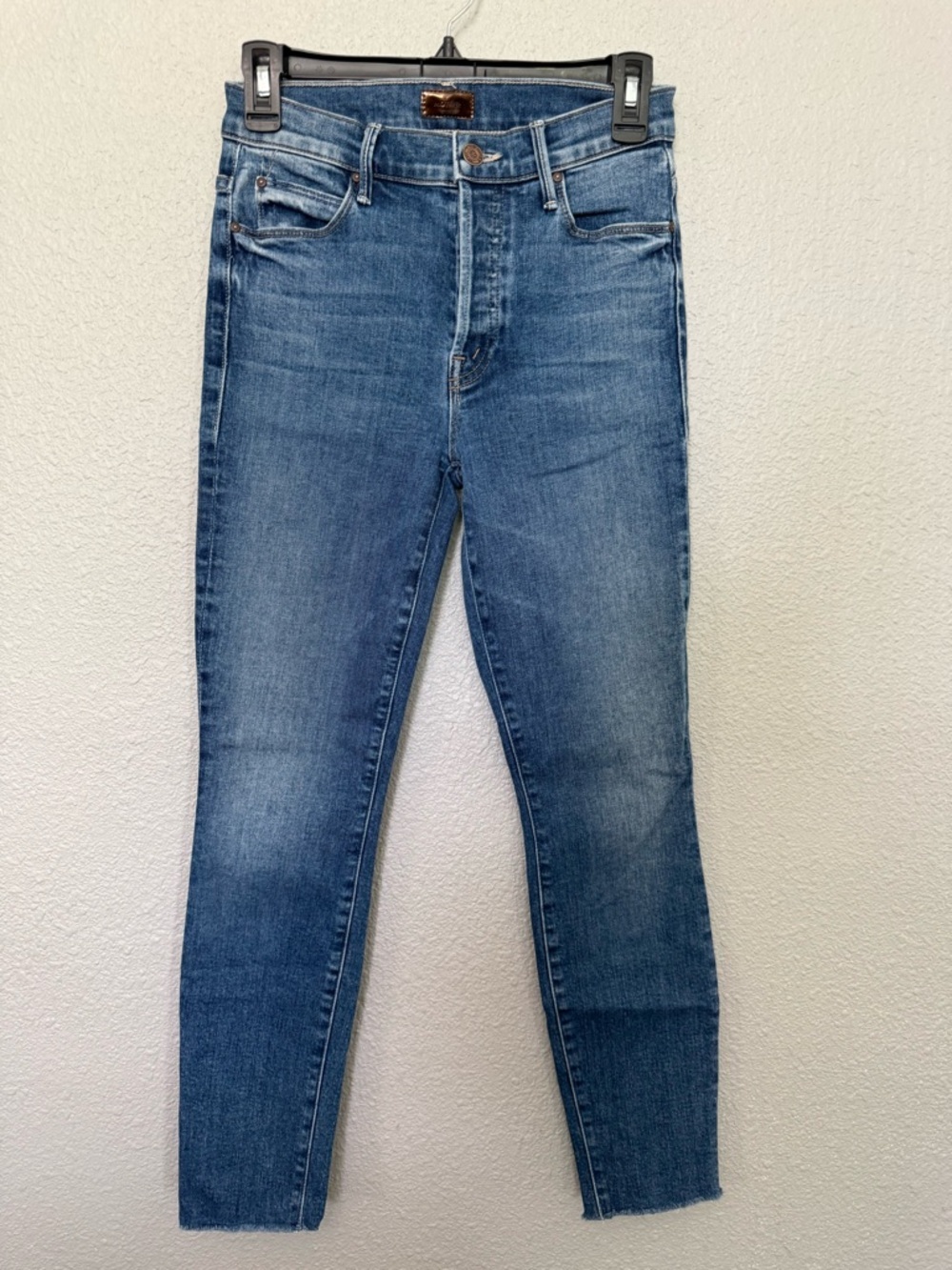 MOTHER The Stunner Ankle Fray Size 25